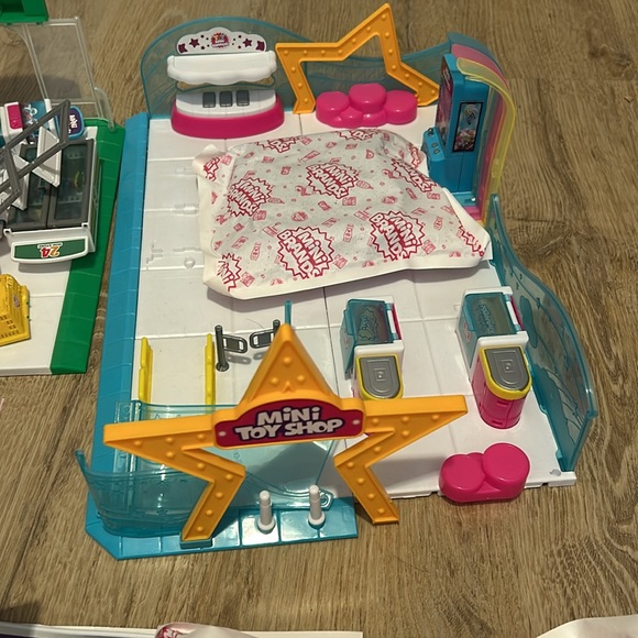 Mini brands 3 sets all for 1 price - Picture 2 of 4